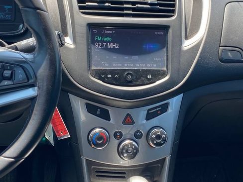 Used 2015 Chevrolet Trax LT w/ LT Plus Package FWD image 8