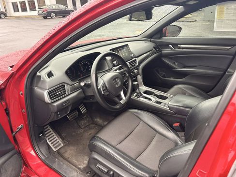Used 2018 Honda Accord Sport image 17