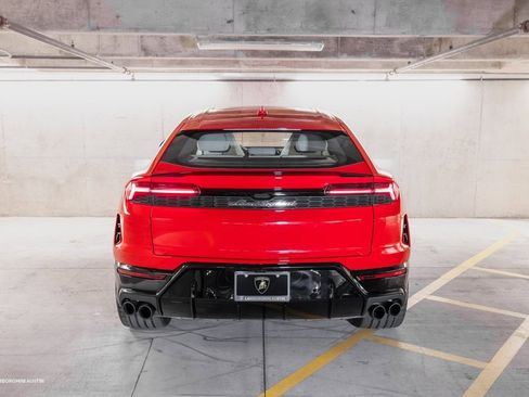 New 2025 Lamborghini Urus SE image 10