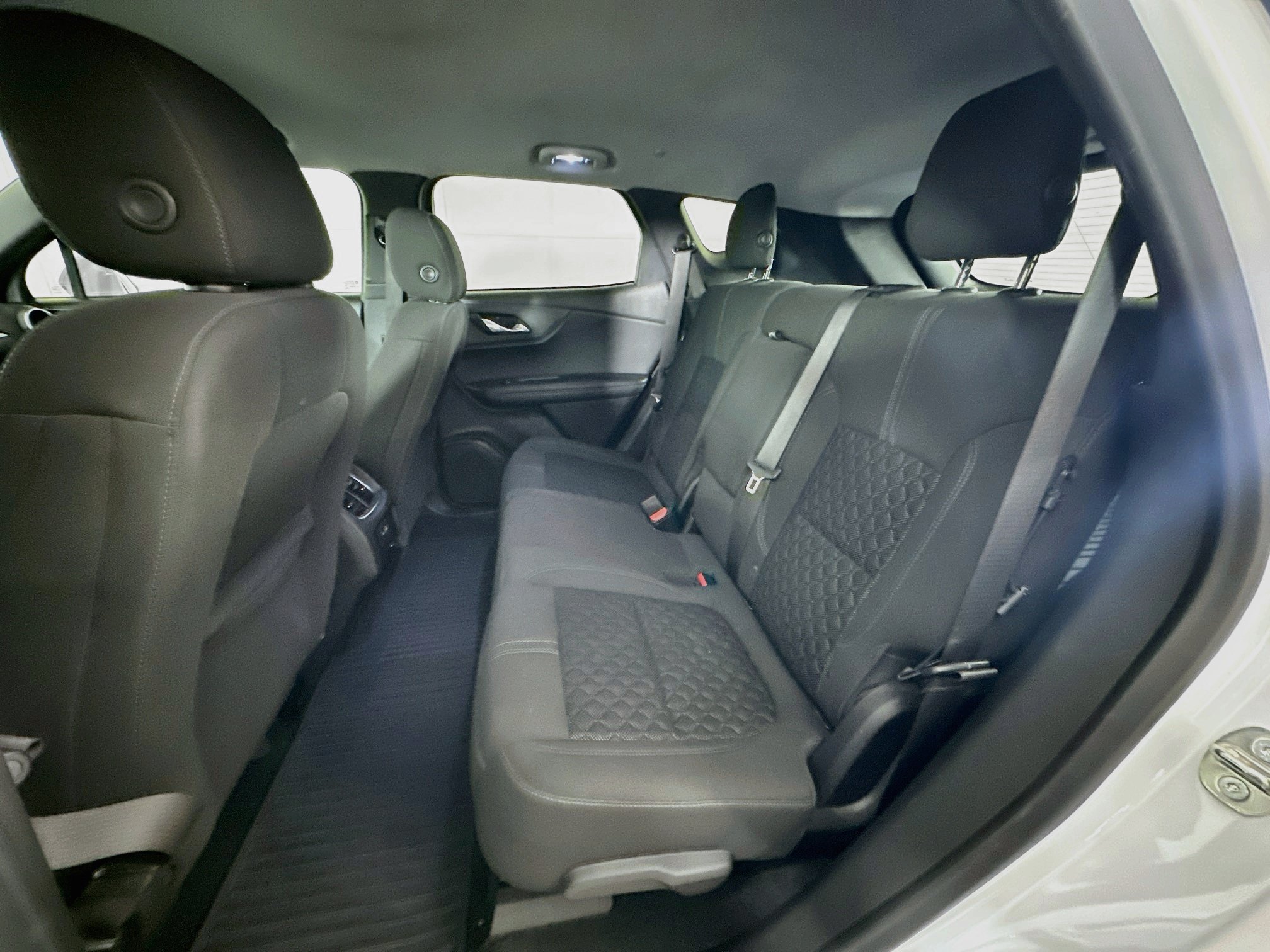 Used 2020 Chevrolet Blazer LT FWD image 25