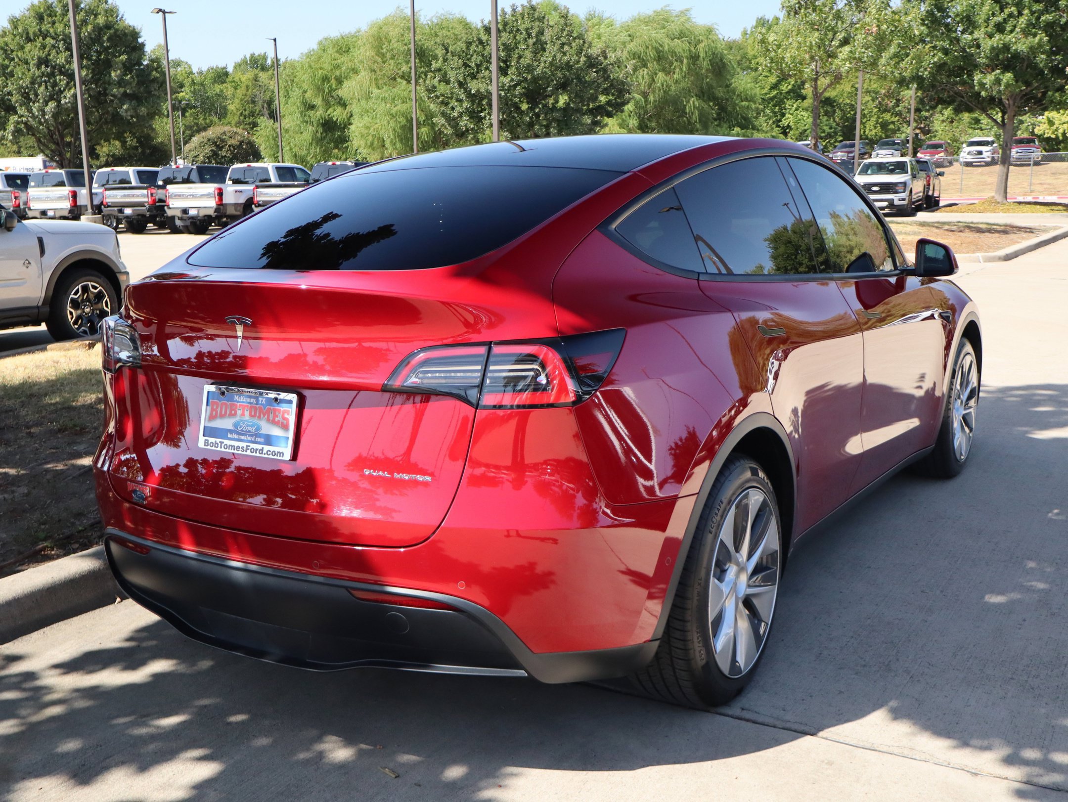 Used 2021 Tesla Model Y Long Range AWD/4WD image 3