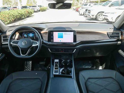 Used 2024 Volkswagen Atlas SE FWD image 14