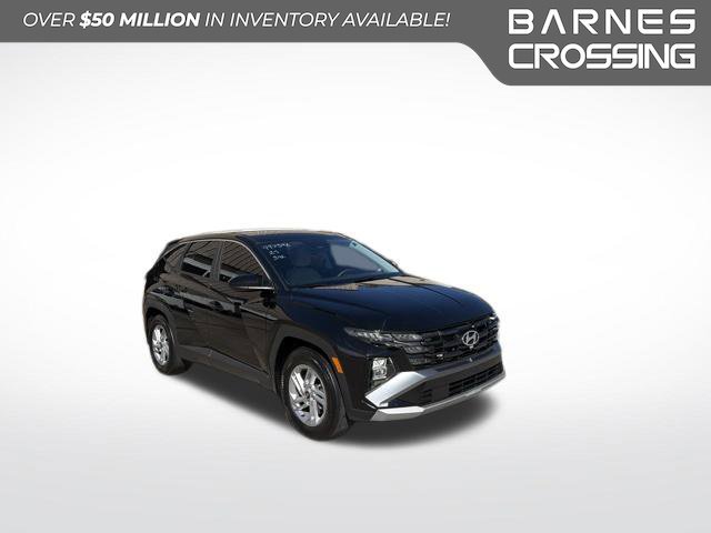 Used 2025 Hyundai Tucson SE FWD image 1