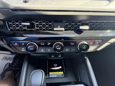 Used 2025 Honda Accord Touring image 15