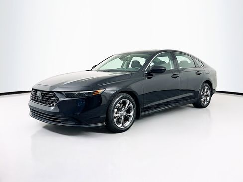 Used 2024 Honda Accord EX image 3