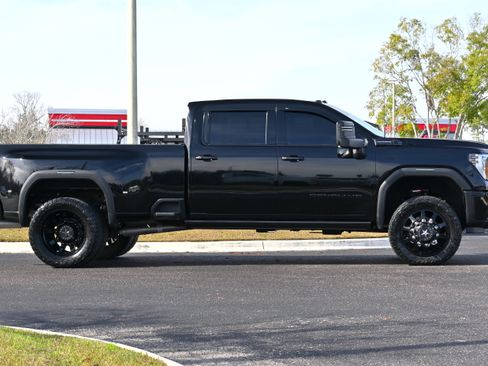 Used 2024 GMC Sierra 3500 Denali Ultimate image 7