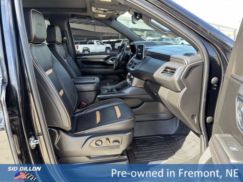 Used 2023 GMC Yukon XL AT4 w/ Technology Package AWD/4WD image 19