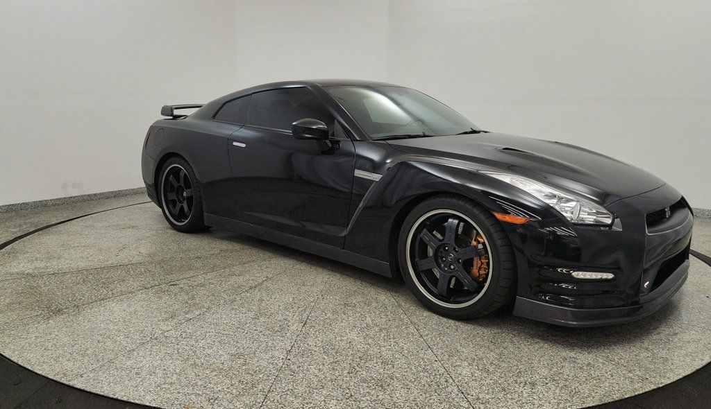 Used 2012 Nissan GT-R Black Edition AWD/4WD image 7