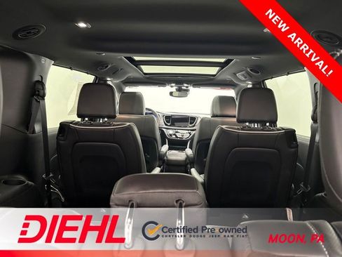 Used 2026 Chrysler Pacifica Limited w/ S Appearance Package AWD/4WD image 10