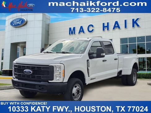 Used 2023 Ford F350 XL image 1