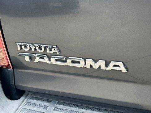 Used 2015 Toyota Tacoma PreRunner w/ Convenience Package RWD image 12