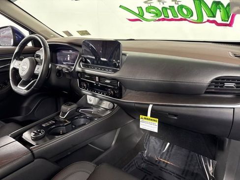 Used 2023 Nissan Rogue Platinum w/ Platinum Premium Package image 26