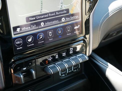 Used 2019 RAM 1500 Limited AWD/4WD image 22