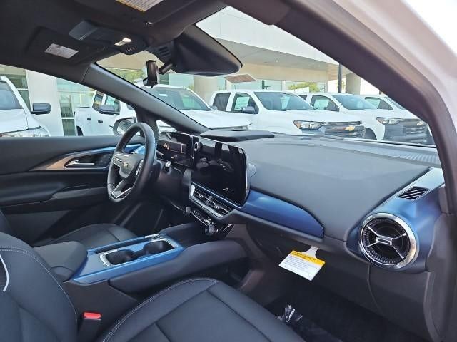 Used 2026 Chevrolet Equinox EV LT w/ Convenience Package II FWD image 28