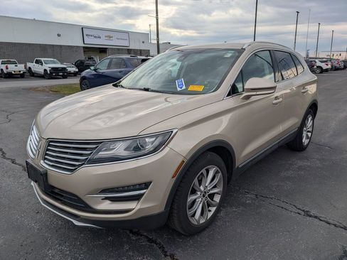 Used 2017 Lincoln MKC Select w/ Lincoln MKC Climate Package image 5