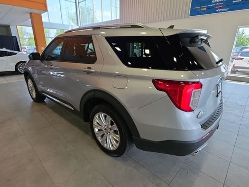 Used 2024 Ford Explorer King Ranch w/ Technology Package AWD/4WD image 14