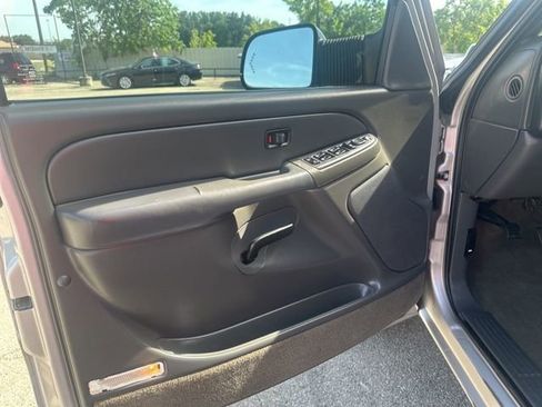 Used 2005 Chevrolet Silverado 3500 LS w/ Heavy-Duty Power Package image 16