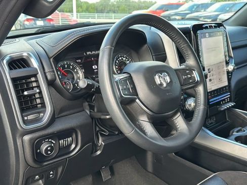 Used 2024 RAM 1500 Laramie AWD/4WD image 17