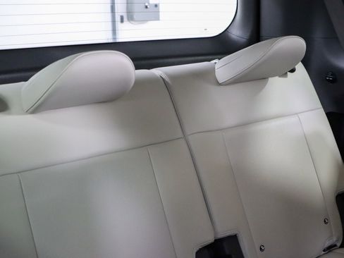 Used 2025 Hyundai Santa Fe SEL FWD image 29