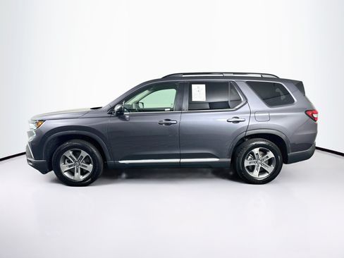 Used 2025 Honda Pilot EX-L image 4