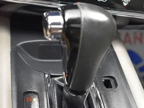 Used 2018 Honda HR-V EX-L image 34