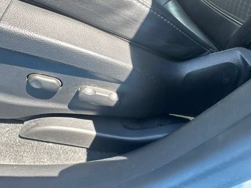 Used 2021 Buick Encore Preferred FWD image 9