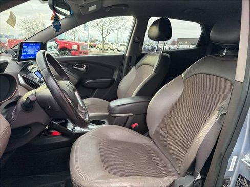 Used 2012 Hyundai Tucson GLS image 18