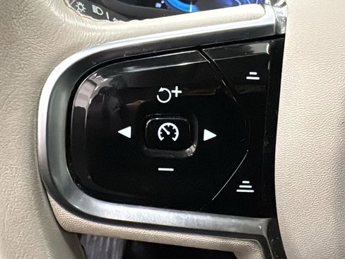 Certified 2023 Volvo XC90 B6 Core w/ Protection Package Premier image 13