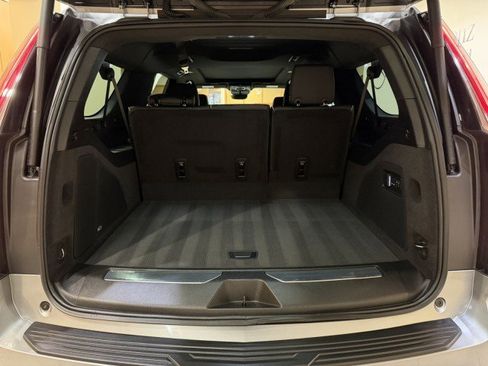Used 2025 Cadillac Escalade ESV Sport w/ Touring Package image 57