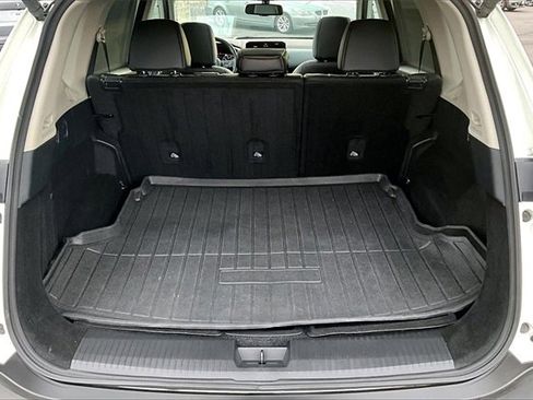 Used 2021 Nissan Rogue SL w/ Premium Package image 33