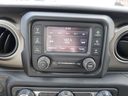 Used 2018 Jeep Wrangler Unlimited Sport AWD/4WD image 20