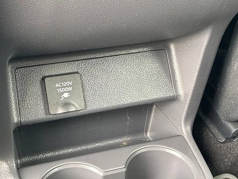 Used 2022 Toyota Sienna XSE w/ XSE Plus Package AWD/4WD image 64