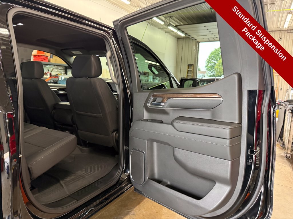 Used 2023 Chevrolet Silverado 1500 RST AWD/4WD image 35