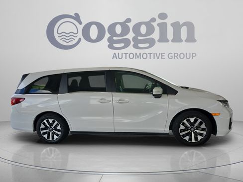 Used 2026 Honda Odyssey EX-L image 6