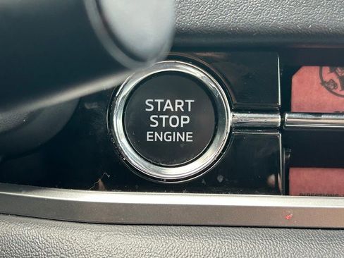 Used 2022 Mitsubishi Outlander SE image 29