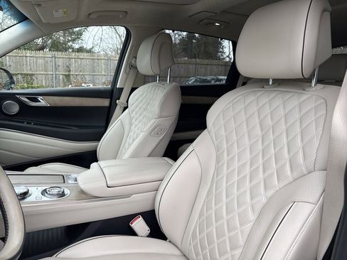 Used 2024 Genesis GV80 3.5T w/ Prestige Package image 14