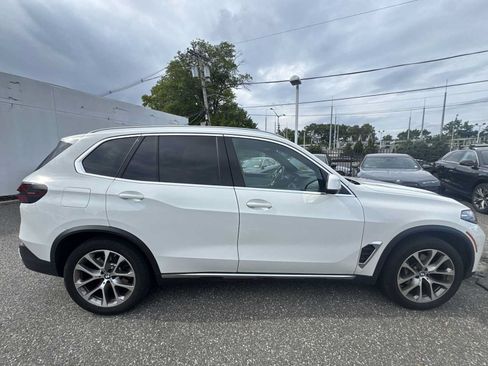 Used 2025 BMW X5 xDrive40i w/ Premium Package AWD/4WD image 8