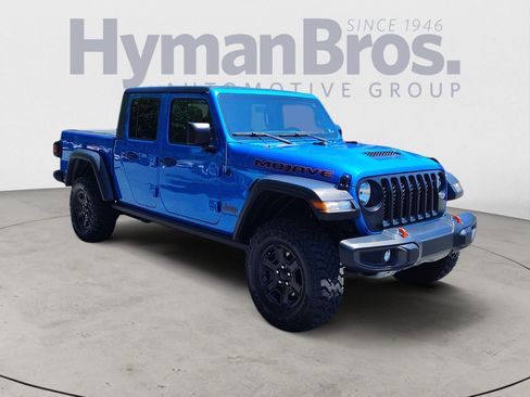 Used 2023 Jeep Gladiator Mojave w/ Cold Weather Group AWD/4WD image 1