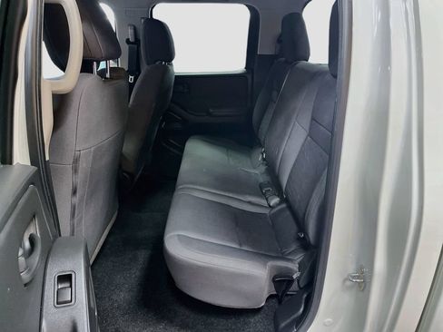 Used 2024 Nissan Frontier S w/ Technology Package AWD/4WD image 22