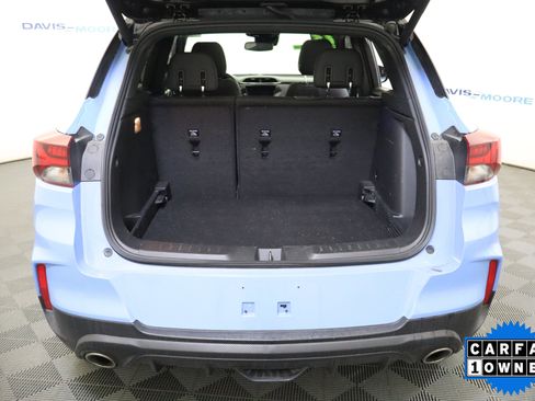 Used 2023 Chevrolet TrailBlazer RS w/ Sun and Liftgate Package FWD image 9