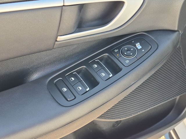 Used 2025 Hyundai Sonata SEL FWD image 11