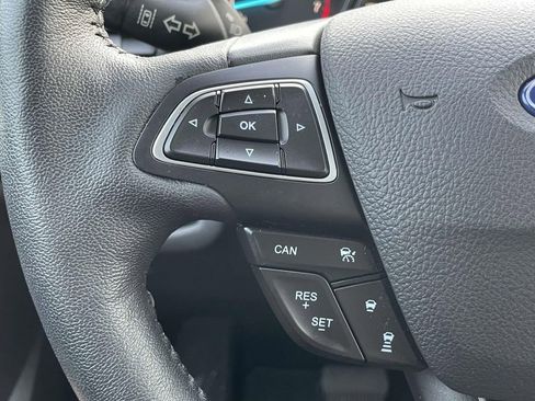 Used 2018 Ford Escape Titanium w/ Ford Safe & Smart Package image 9