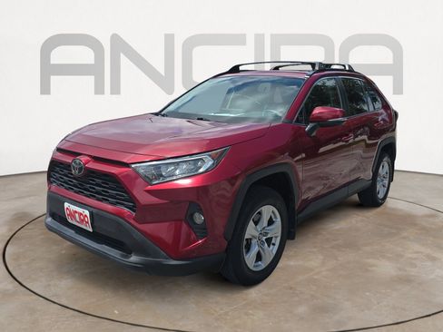 Used 2021 Toyota RAV4 XLE w/ Convenience Package FWD image 8