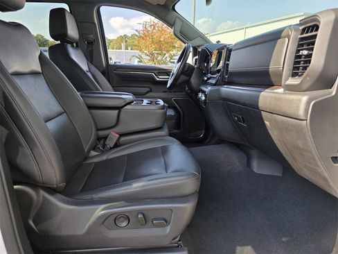 Used 2024 GMC Sierra 1500 SLT image 27