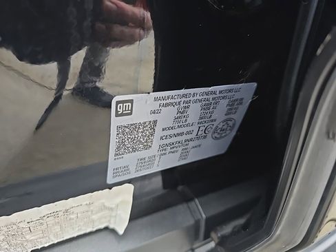 Used 2022 Chevrolet Suburban Premier image 40