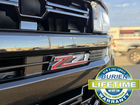 Used 2023 Chevrolet Suburban Z71 w/ Z71 Off-Road Package image 35