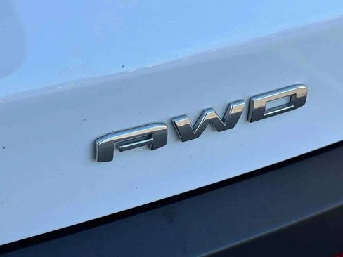 Used 2021 GMC Acadia SLE w/ Driver Convenience Package image 42