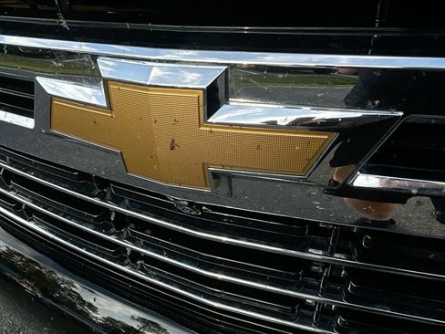 Used 2024 Chevrolet Tahoe LT w/ Luxury Package image 35