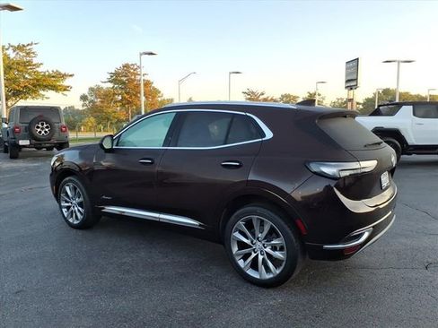 Used 2022 Buick Envision Avenir w/ Technology Package II image 11