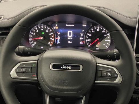 New 2025 Jeep Compass Latitude w/ Sun & Sound Group image 16
